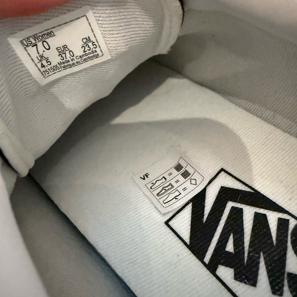 Vans Black and White Old Skool Sneakers with Platform Sole BRAND NEW - Picture 4 of 4